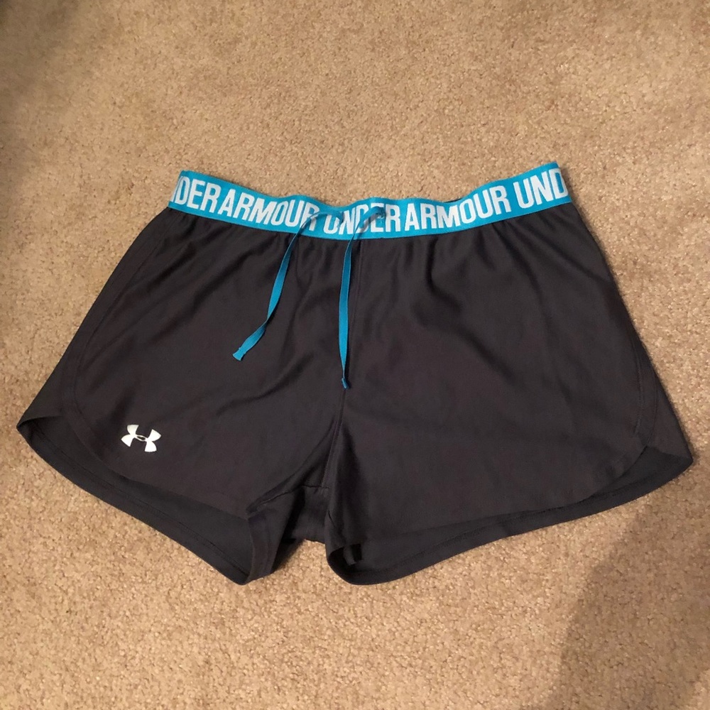 Like new grey under armour shorts